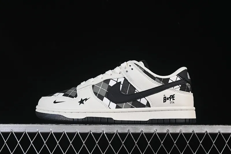 All categories Nk SB Dunk Series Nk SB Dunk Low High-end customized low-top sneakers Nike SB Dunk Low BAPE co-branded white and black mesh High-end customized low-top casual sneakers SC0601-463